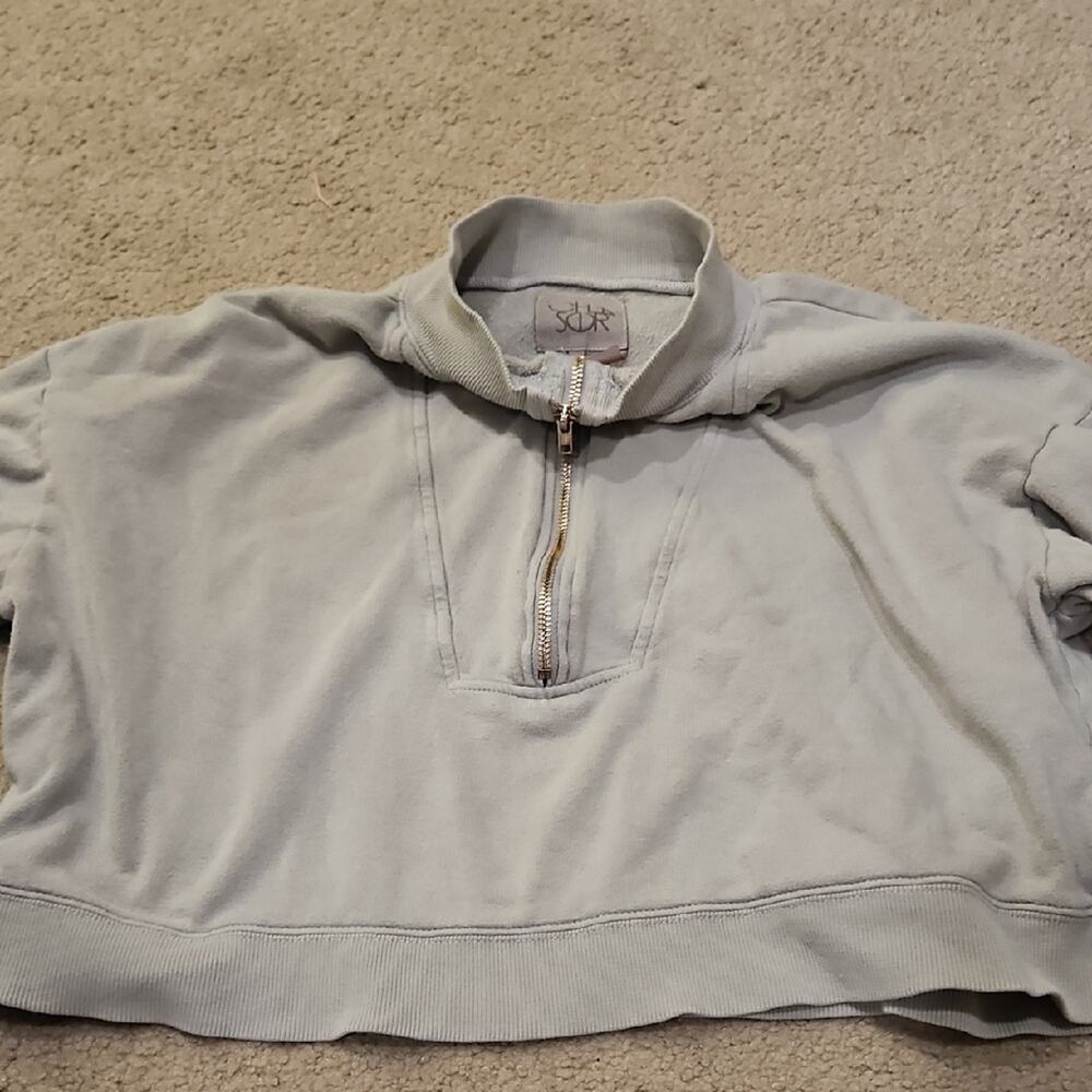 Chaser off white/gray Quarter-Zip Cropped Sweatshirt